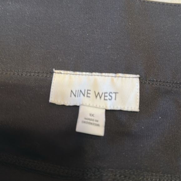 NWOT Nine West Black Leggings Sleek Stretchy Ankle-Length - Picture 5 of 7